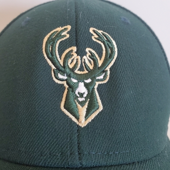 New Era 9Forty Milwaukee Bucks Basketball Green Baseball Hat Cap - Picture 2 of 12